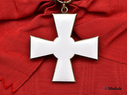 finland,_republic._an_order_of_the_lion,_grand_cross_set_in_case,_c.1965,_by_a._tillander_l22_mnc6061_171