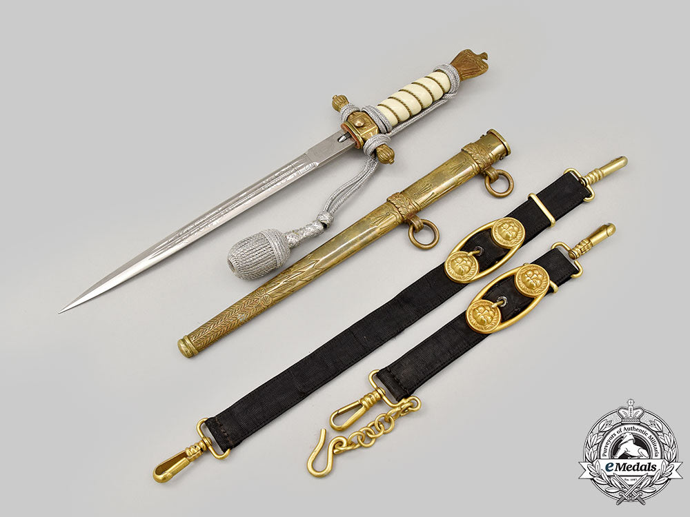 germany,_kriegsmarine._an_officer’s_dress_dagger,_with_hanger,_by_paul_weyersberg&_co._l22_mnc6062_919