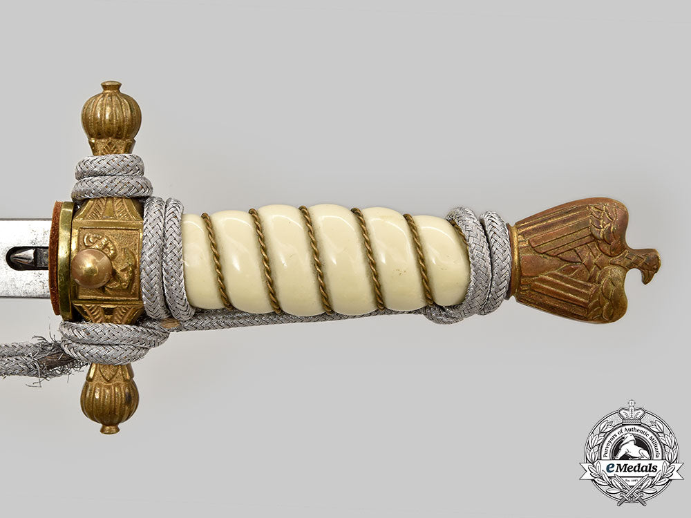 germany,_kriegsmarine._an_officer’s_dress_dagger,_with_hanger,_by_paul_weyersberg&_co._l22_mnc6066_924
