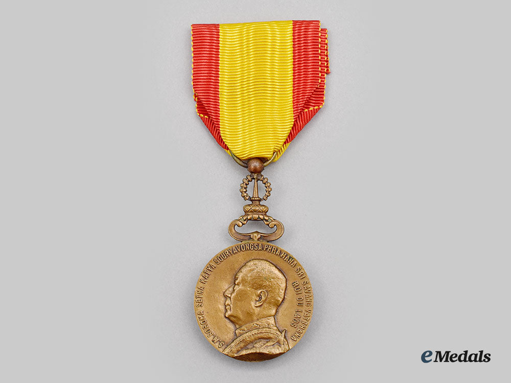 laos,_kingdom._an_order_of_the_reign_of_savang_vatthana,_iii_class_bronze_grade_l22_mnc6183_117_1