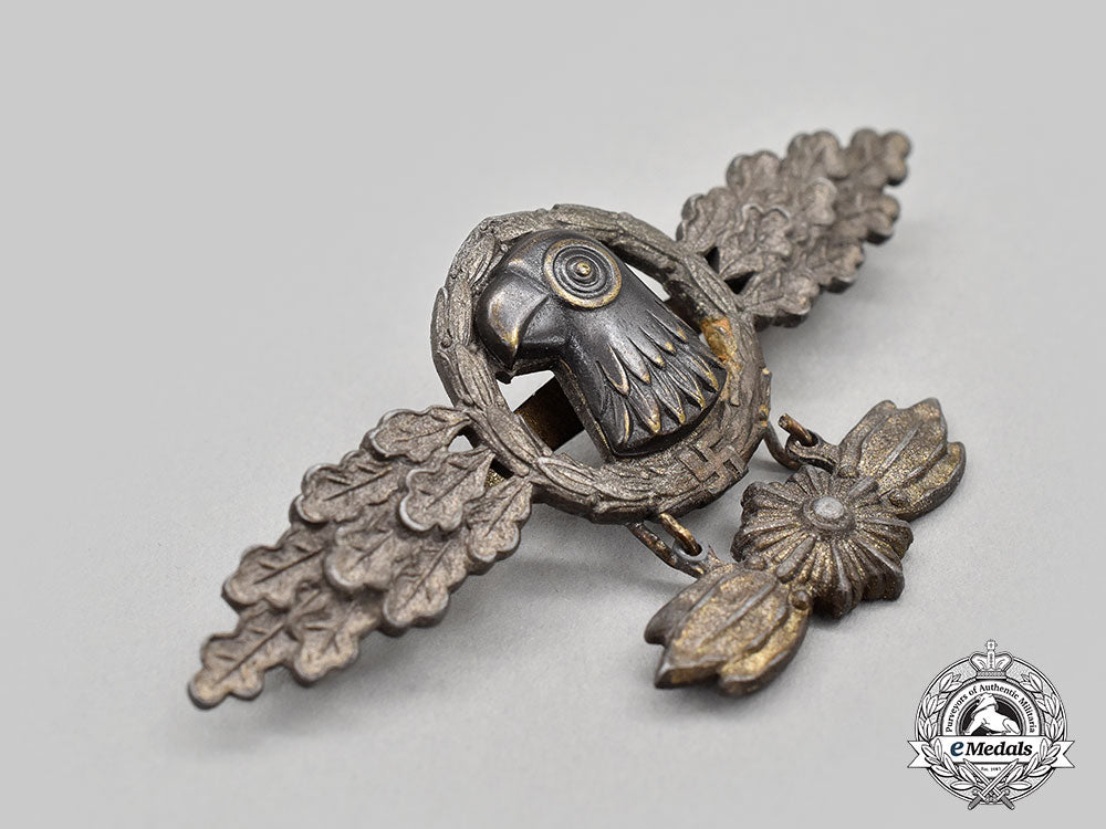 germany,_luftwaffe._a_reconnaissance_clasp,_gold_grade,_with_star_pendant_l22_mnc6185_260
