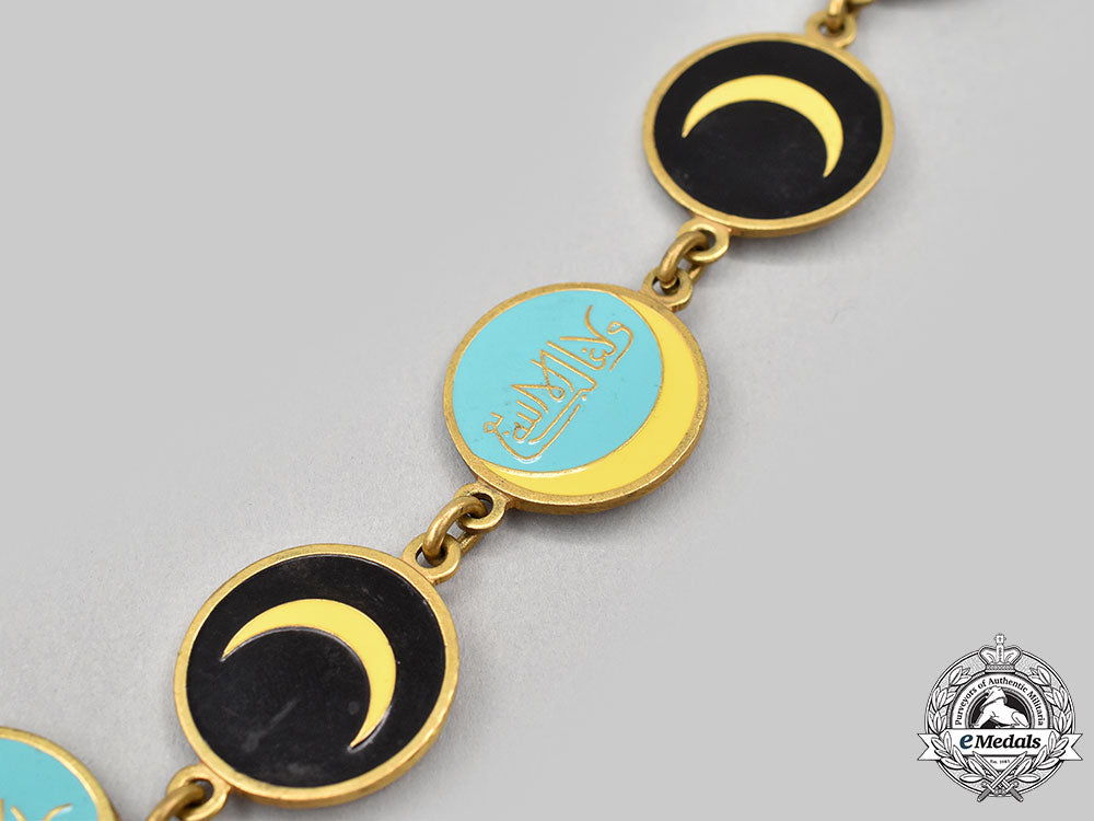 international._an_order_of_nishan_al_afrikiya,_collar_and_star_set,_c.2010_l22_mnc6194_001_1_1