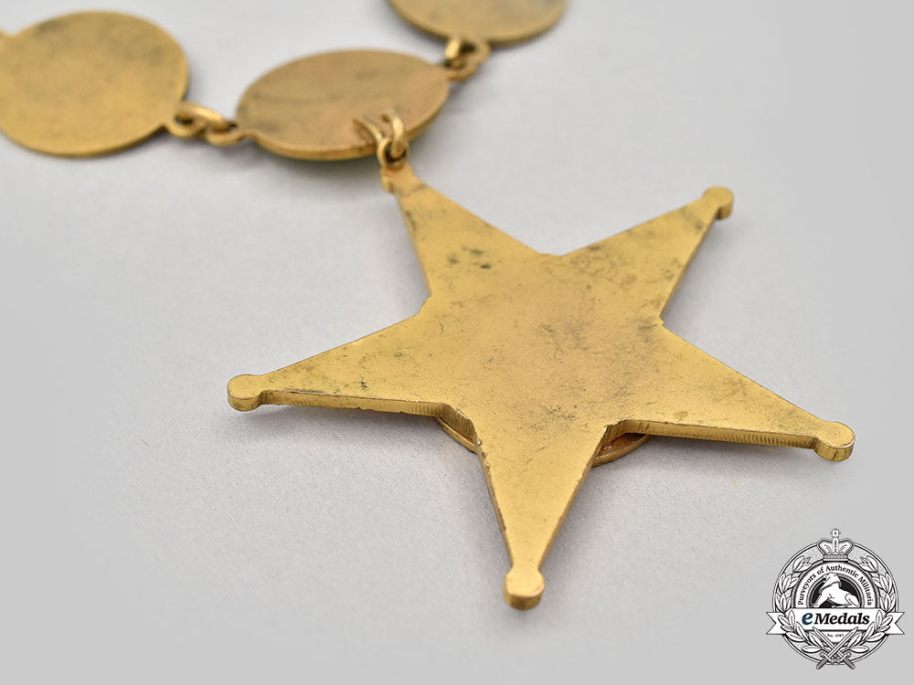 international._an_order_of_nishan_al_afrikiya,_collar_and_star_set,_c.2010_l22_mnc6198_002_1_1