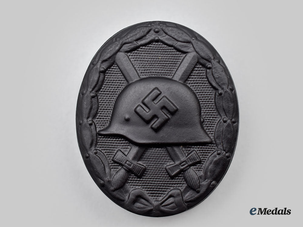 germany,_wehrmacht._a_mint_black_grade_wound_badge,_by_the_vienna_mint_l22_mnc6238_268