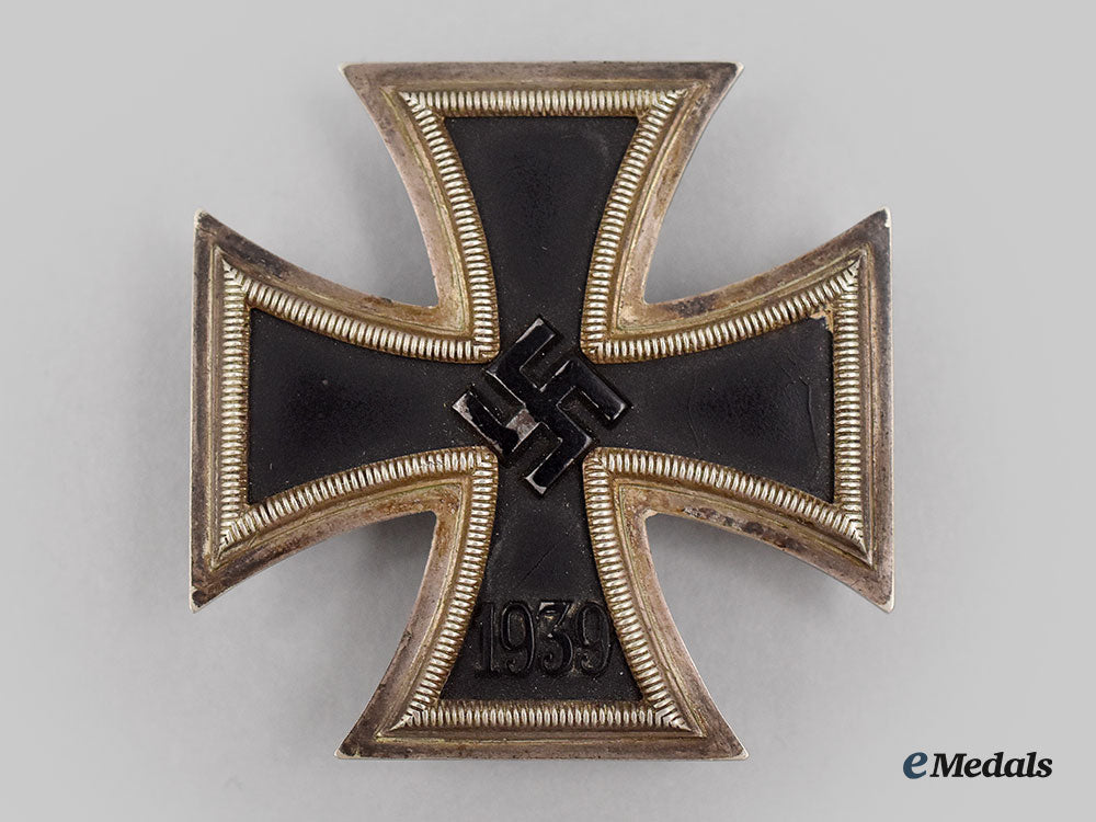 germany,_wehrmacht._a1939_iron_cross_i_class,_with_case_l22_mnc6266_256