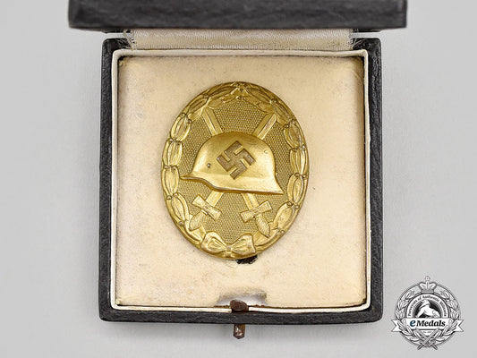 germany,_wehrmacht._a_gold_grade_wound_badge_with_case,_obtained_during_the_liberation_of_rome,_by_the_vienna_mint_l22_mnc6274_310