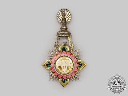 thailand,_kingdom._an_order_of_the_white_elephant,_knight_grand_cordon(_special_class)_set_in_case_l22_mnc6298_359_1