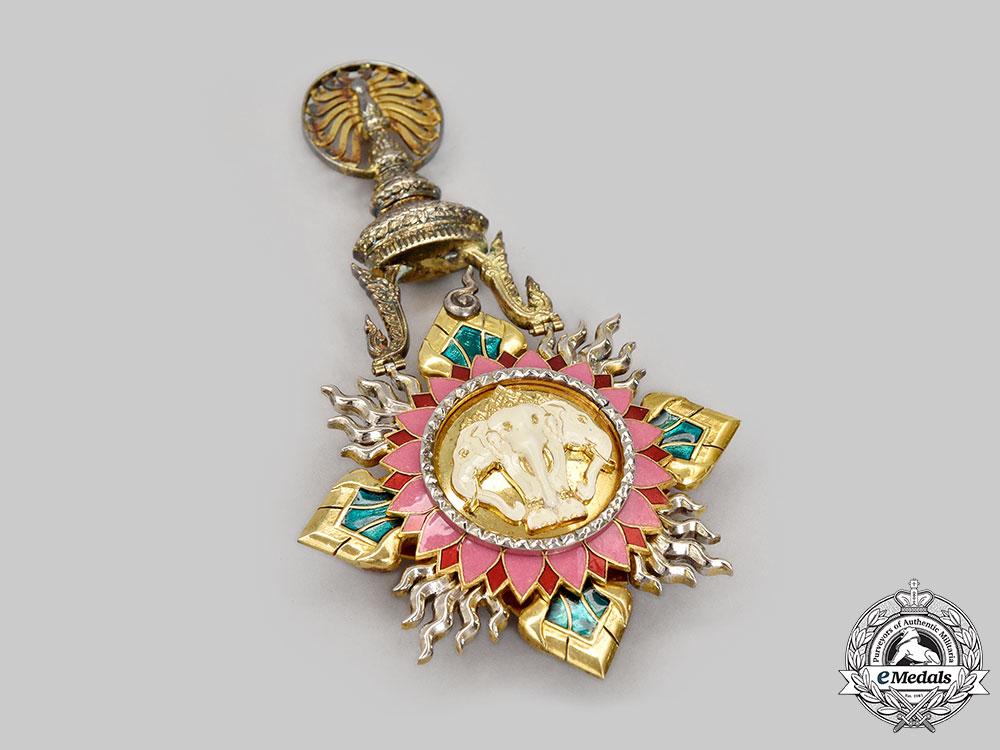 thailand,_kingdom._an_order_of_the_white_elephant,_knight_grand_cordon(_special_class)_set_in_case_l22_mnc6299_361_1