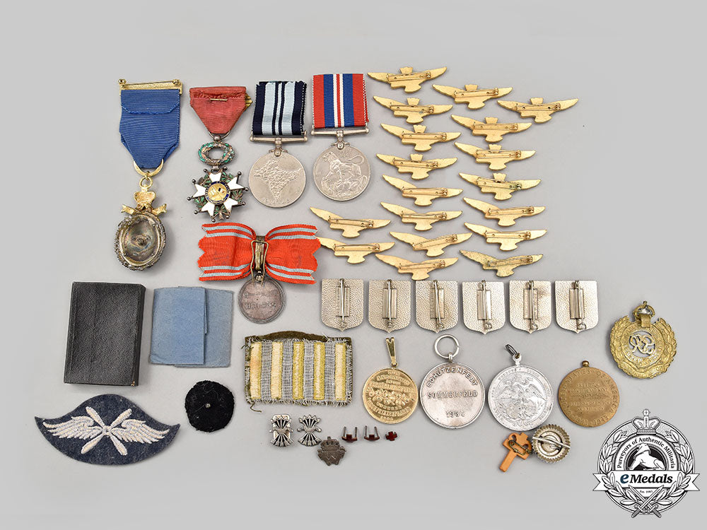 international._a_lot_of_forty-_seven_awards&_items_l22_mnc6302_138_1