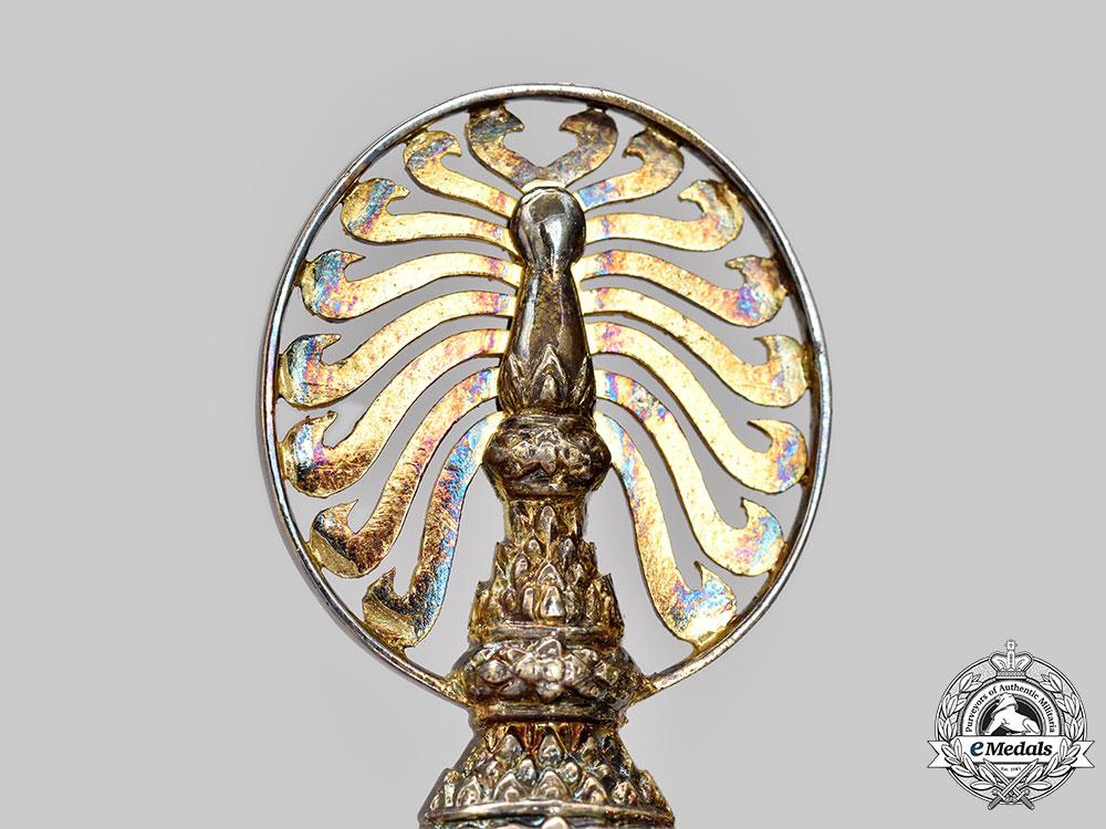 thailand,_kingdom._an_order_of_the_white_elephant,_knight_grand_cordon(_special_class)_set_in_case_l22_mnc6304_362_1