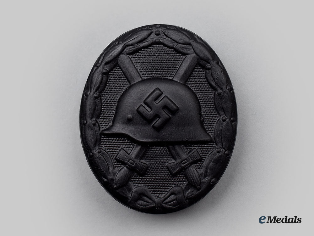 germany,_wehrmacht._a_mint_black_grade_wound_badge,_by_the_vienna_mint_l22_mnc6419_359