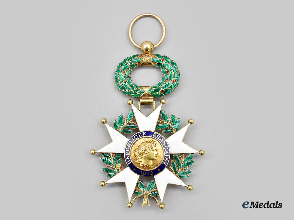 france,_iii_republic._an_order_of_the_legion_of_honor,_grand_cross_in_gold,_in_case_by_louis_aucoc_fils_l22_mnc6447_003