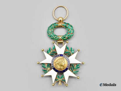 france,_iii_republic._an_order_of_the_legion_of_honor,_grand_cross_in_gold,_in_case_by_louis_aucoc_fils_l22_mnc6447_003
