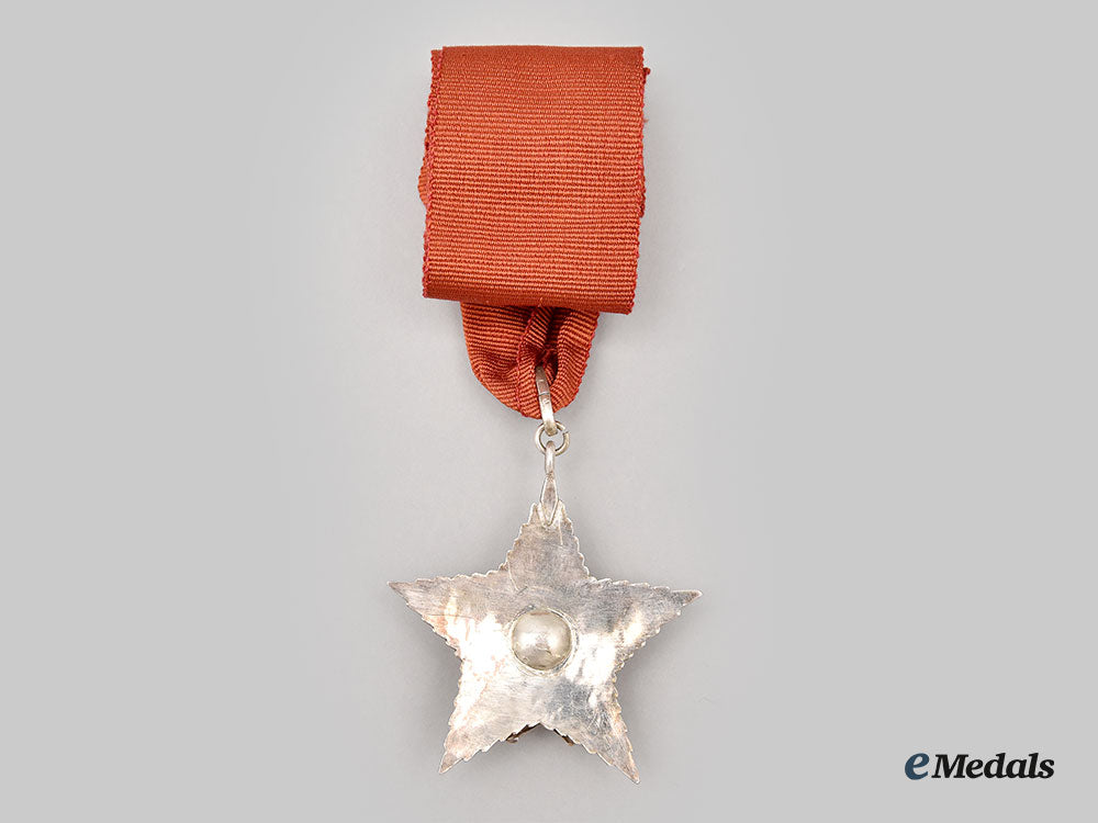 nepal,_federal_democratic_republic._a_most_puissant_order_of_the_gorkha_dakshina_bahu,_iv_class_in_case_l22_mnc6463_355
