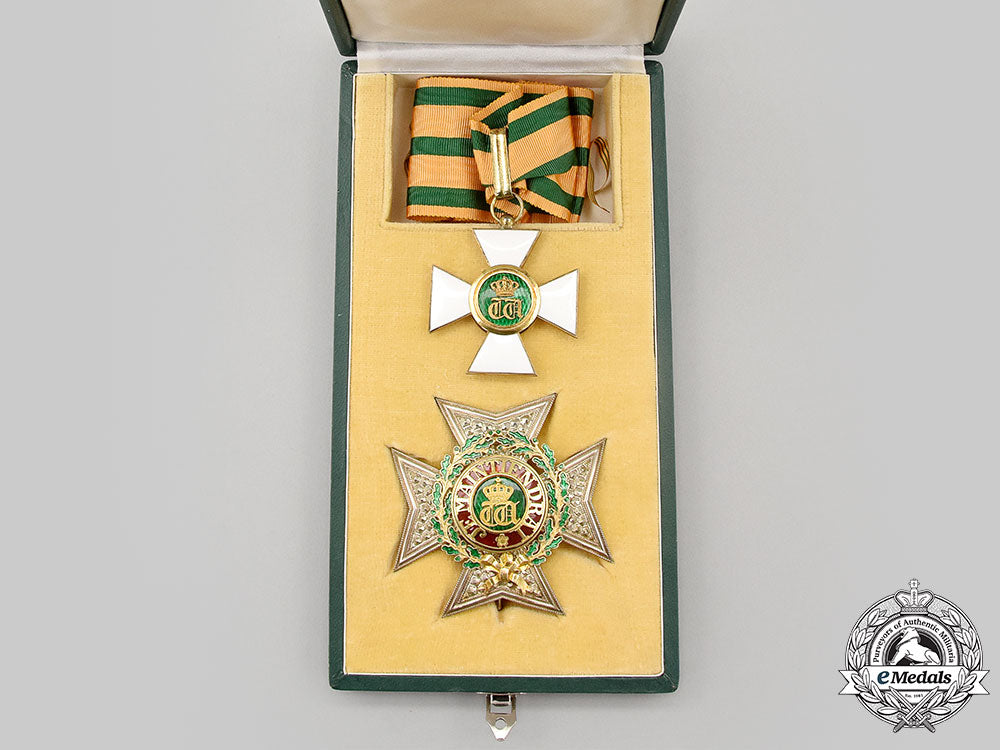 luxembourg._an_order_of_the_oak_crown,_grand_officer,_c.1965_l22_mnc6476_120