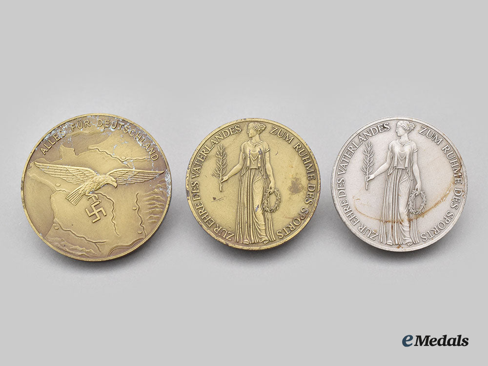 germany,_third_reich._a_mixed_lot_of_table_medals_l22_mnc6477_310