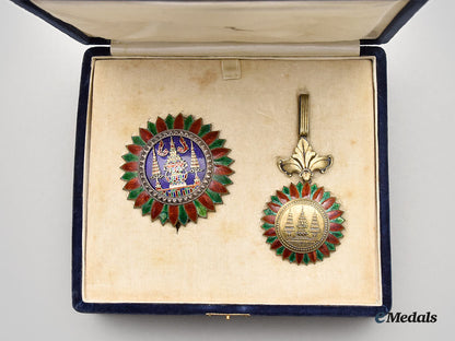 thailand,_kingdom._an_order_of_the_crown_of_thailand,_i_class_set_in_case_l22_mnc6484_332