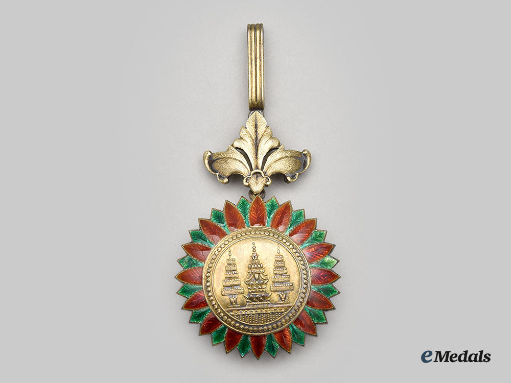 thailand,_kingdom._an_order_of_the_crown_of_thailand,_i_class_set_in_case_l22_mnc6495_337