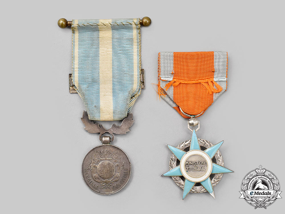 france,_republic._a_colonial_medal_and_an_order_of_social_merit,_knight_l22_mnc6501_001