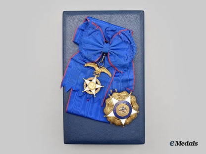 chile,_republic._an_order_of_merit,_grand_cross_in_case_l22_mnc6517_169