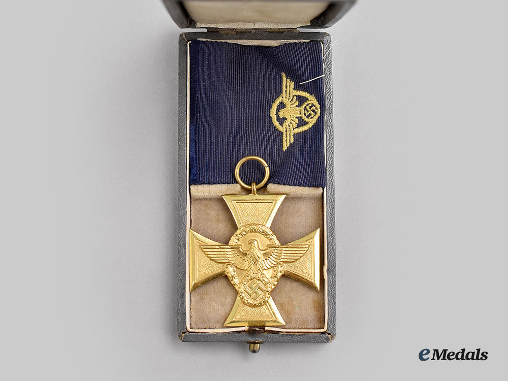 germany,_ordnungspolizei._a_long_service_award,_i_class_for25_years,_with_case_l22_mnc6524_378