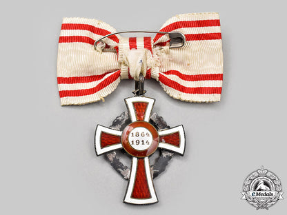 austria,_empire._an_honour_decoration_of_the_red_cross,_ii_class_cross_with_war_decoration_l22_mnc6558_065