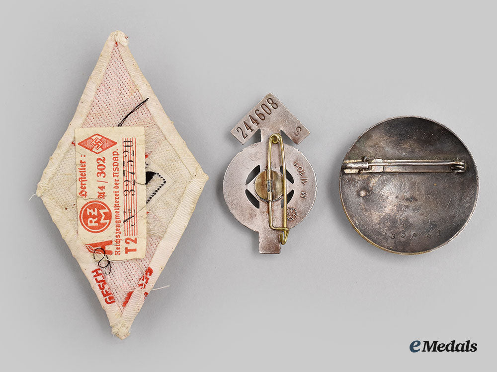 germany,_third_reich._a_mixed_lot_of_badges_and_insignia_l22_mnc6573_392