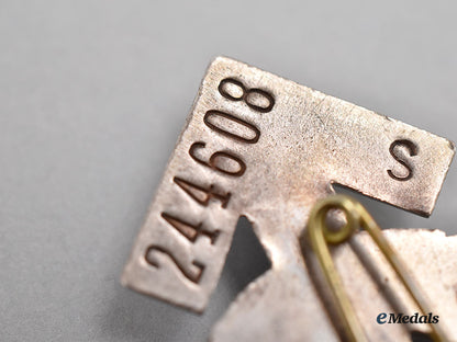 germany,_third_reich._a_mixed_lot_of_badges_and_insignia_l22_mnc6578_393