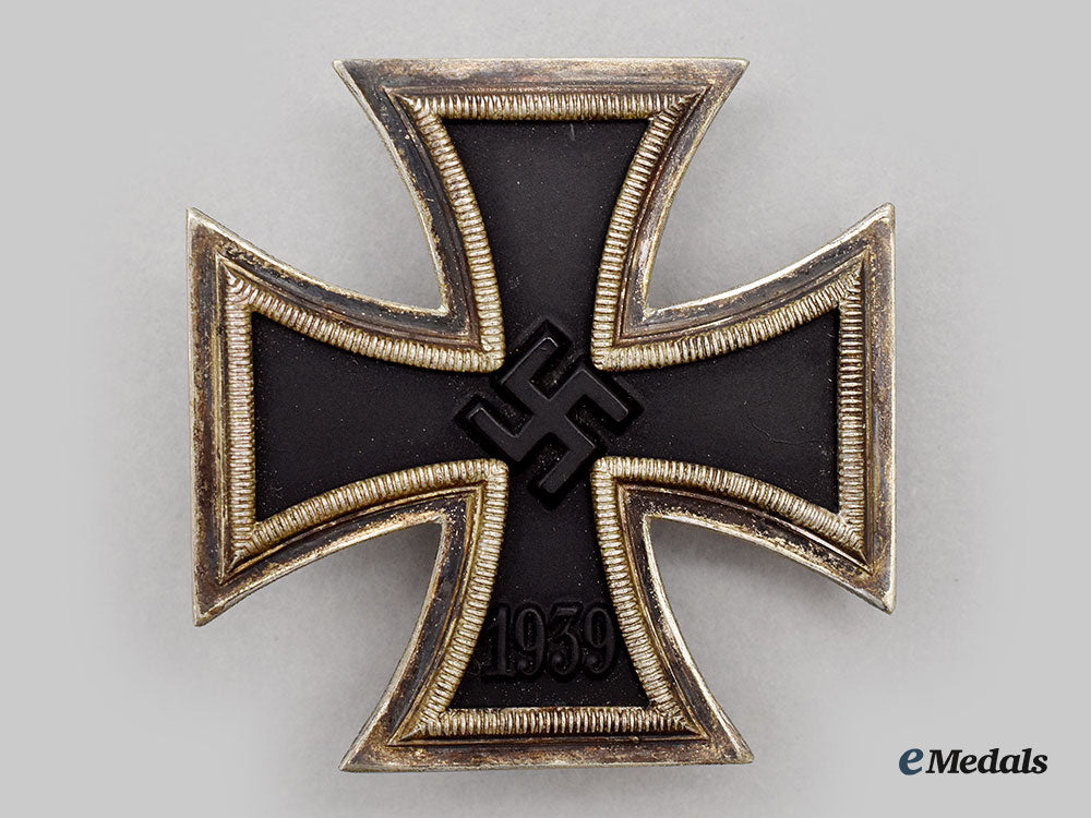 germany,_wehrmacht._a1939_iron_cross_i_class,_with_case,_by_paul_meybauer_l22_mnc6582_369