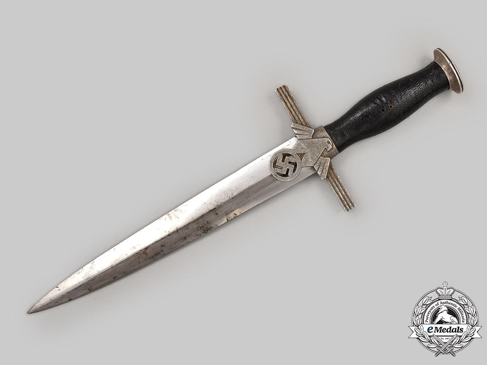 germany,_rlb._an_officer’s_dagger,_ii_pattern,_by_paul_weyersburg&_co._l22_mnc6597_057_1