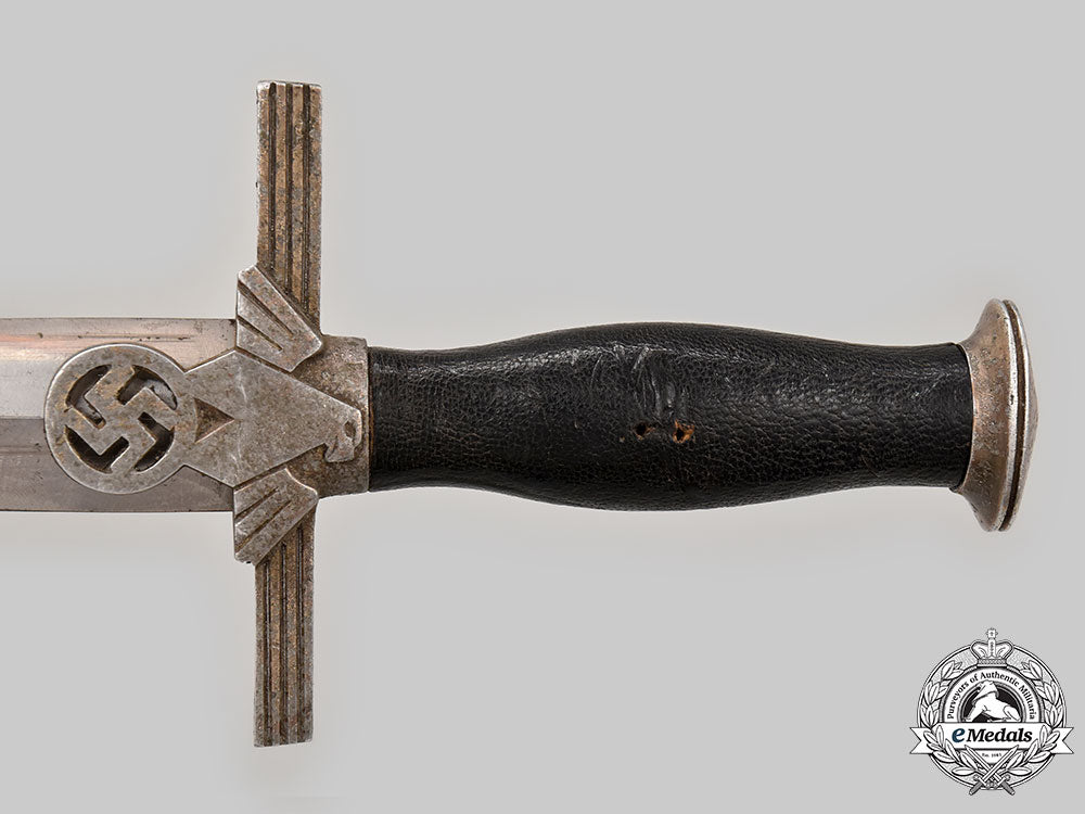 germany,_rlb._an_officer’s_dagger,_ii_pattern,_by_paul_weyersburg&_co._l22_mnc6601_060_1