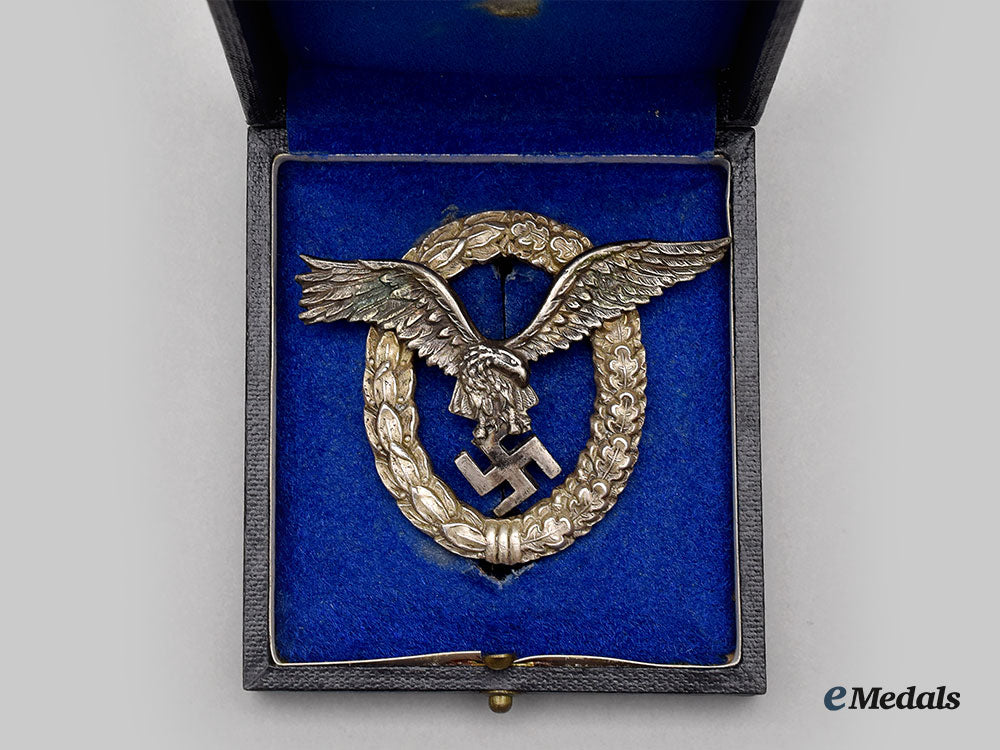 germany,_luftwaffe._a_pilot’s_badge,_with_case,_by_c.e._juncker_l22_mnc6645_362_1
