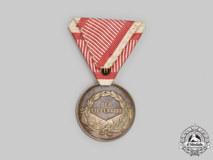 austria,_empire._a_bravery_medal,_i_class_silver_grade,_franz_joseph_i_l22_mnc6655_094