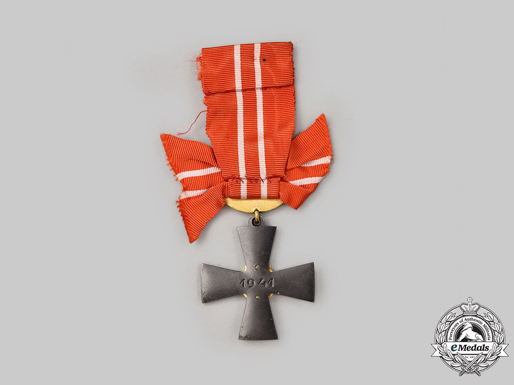 finland,_republic._an_order_of_the_cross_of_liberty,_iii_class,_military_division,_c.1941_l22_mnc6701_119