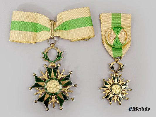 niger,_republic._a_national_order_of_niger,_iii_class_commander_and_iv_class_officer_l22_mnc6755_470_1