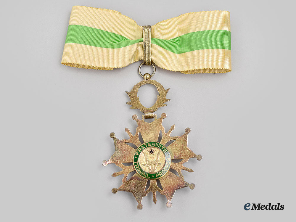 niger,_republic._a_national_order_of_niger,_iii_class_commander_and_iv_class_officer_l22_mnc6759_473_1