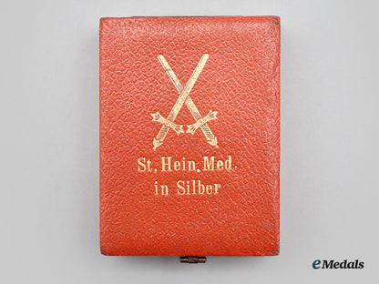 saxony,_kingdom._a_military_order_of_st._henry,_silver_medal_with_case_by_c.e._kunath,_c.1915_l22_mnc6775_118