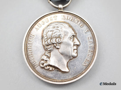 saxony,_kingdom._a_military_order_of_st._henry,_silver_medal_with_case_by_c.e._kunath,_c.1915_l22_mnc6778_121