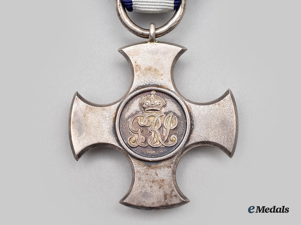 united_kingdom._a_first_war_distinguished_service_cross,_cased_l22_mnc6778_452