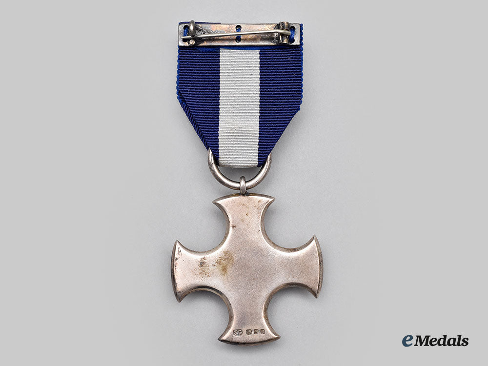 united_kingdom._a_first_war_distinguished_service_cross,_cased_l22_mnc6780_453