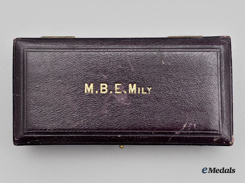 united_kingdom._a_most_excellent_order_of_the_british_empire,_v_class_member_badge(_mbe),_military_division,_l22_mnc6786_456