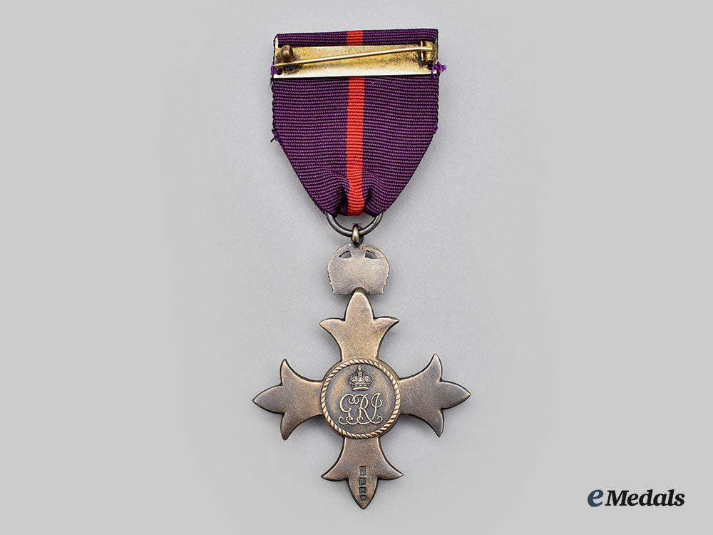 united_kingdom._a_most_excellent_order_of_the_british_empire,_v_class_member_badge(_mbe),_military_division,_l22_mnc6796_462