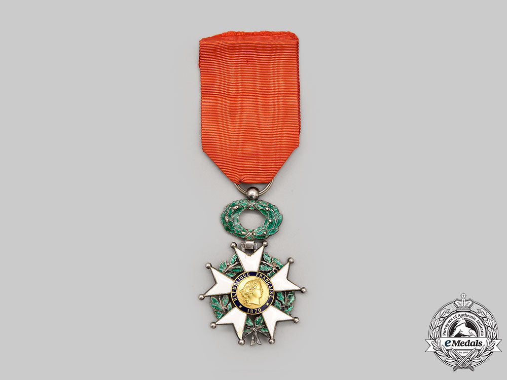france,_iii_republic._an_order_of_the_legion_of_honour,_v_class_knight,_c.1920_l22_mnc6958_648