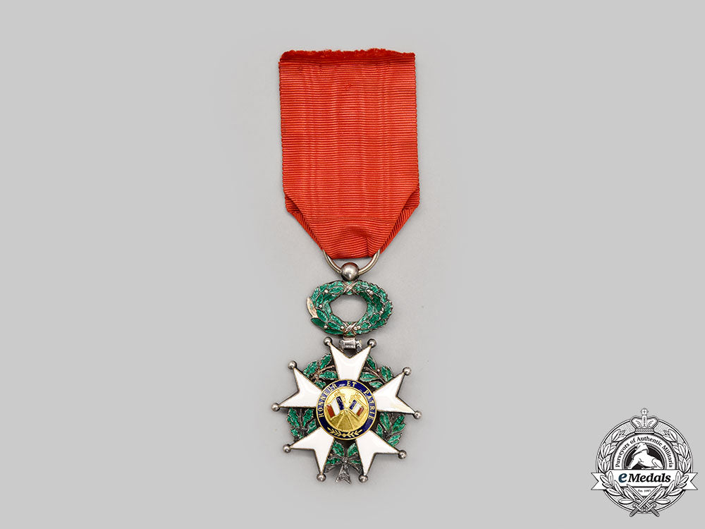 france,_iii_republic._an_order_of_the_legion_of_honour,_v_class_knight,_c.1920_l22_mnc6961_649