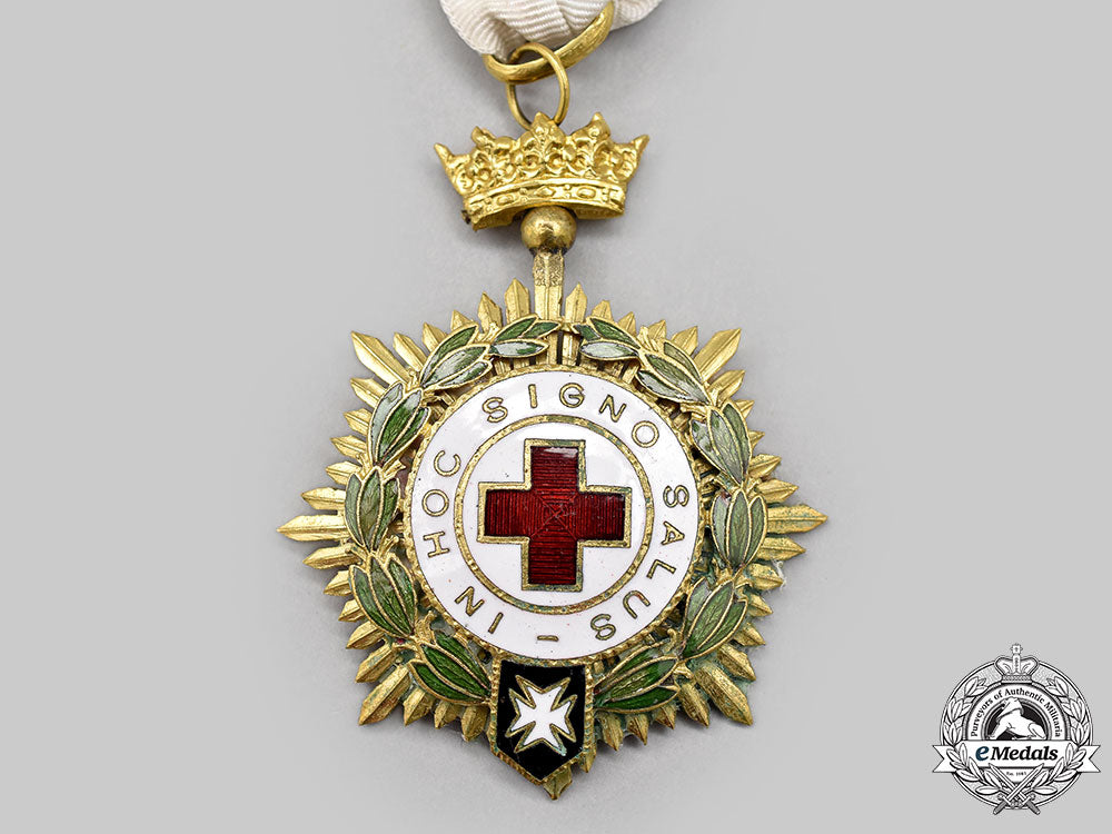 spain,_fascist_state._an_order_of_the_red_cross_of_spain,_ii_class,_c.1945_l22_mnc6963_351_1