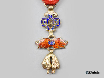 spain,_kingdom._a_spanish_order_of_the_golden_fleece,_miniature_in_gold,_c.1960_l22_mnc6974_190