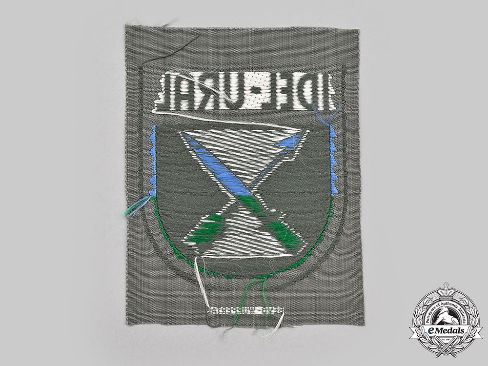 germany,_heer._a_volga-_tarter_legion_sleeve_insignia_l22_mnc7066_409