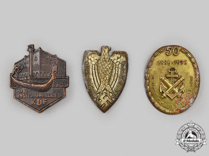 germany,_third_reich._a_mixed_lot_of_commemorative_badges_l22_mnc7092_581_1