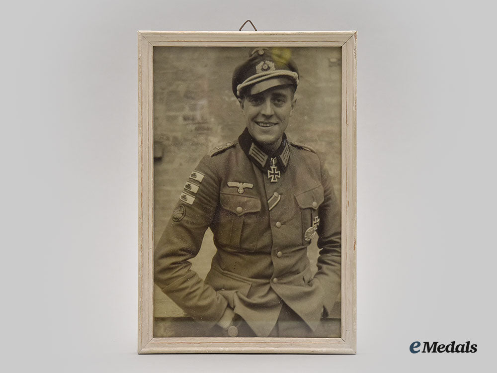 germany,_heer._a_framed_and_signed_portrait_of_walter_neugebauer,_knight’s_cross_and_tank_destruction_badge_recipient_l22_mnc7120_626