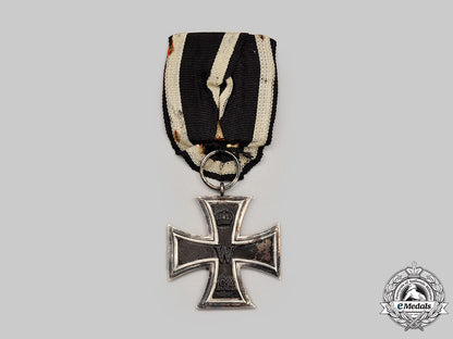 germany,_imperial._a1914_iron_cross_ii_class,_with_parade_mount,_by_ko_l22_mnc7124_725